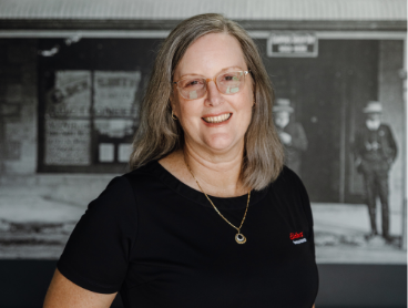 Profile photo of Wendy Eiteneuer